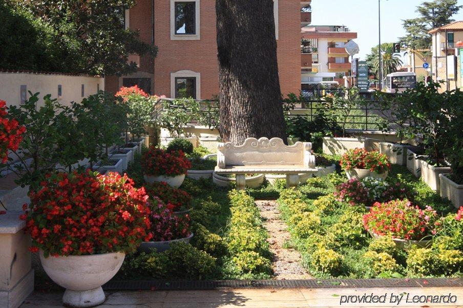 Garner Hotel Rome Aurelia By Ihg Řím Exteriér fotografie